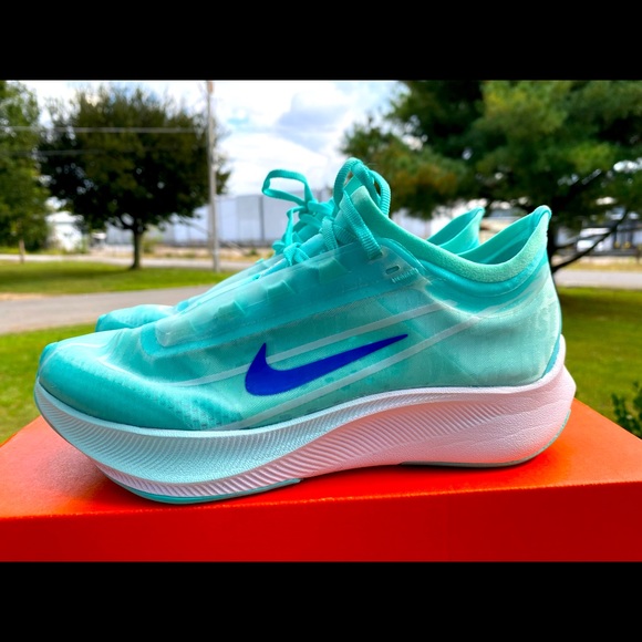 Nike Shoes - Nike Zoom Fly 3